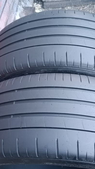 255/40/19 Pirelli Дот 2123