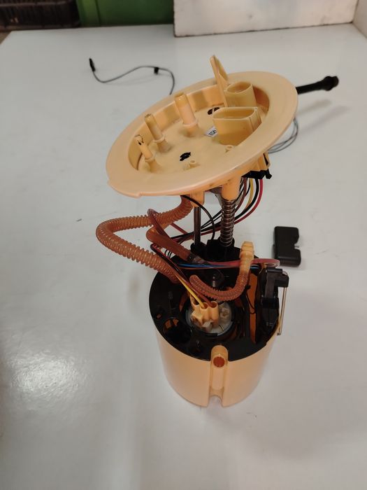 Pompa motorina rezervor litrometru A4 B8 CNH CNHA 4x4 Quattro