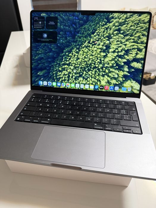 macbook pro 16 m3 - Laptopuri oferte online | OLX.ro