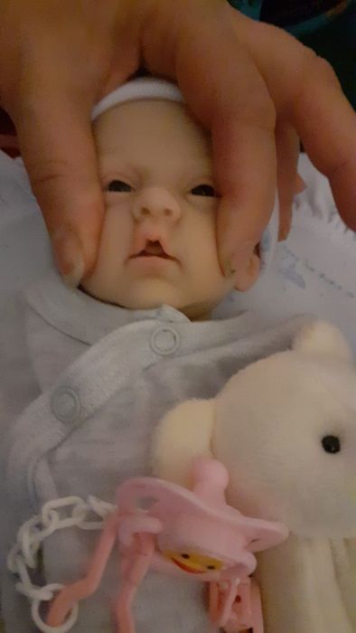 Продавам силиконова кукла