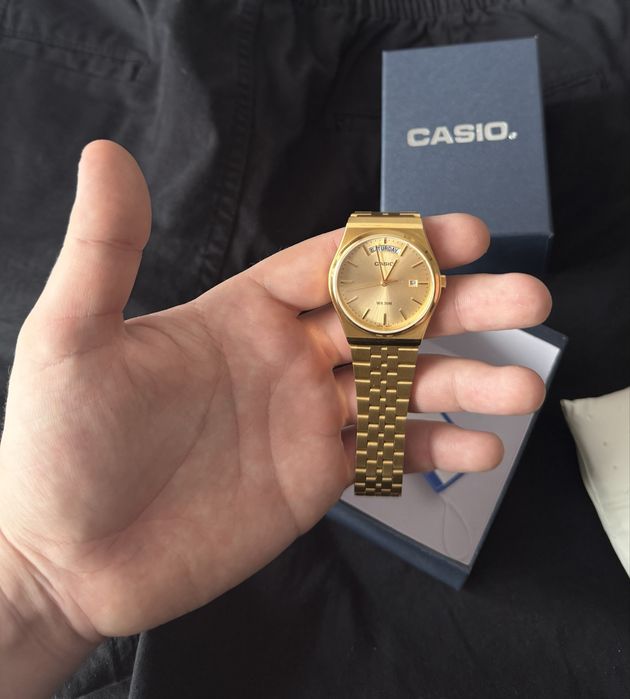 Продам часы Casio