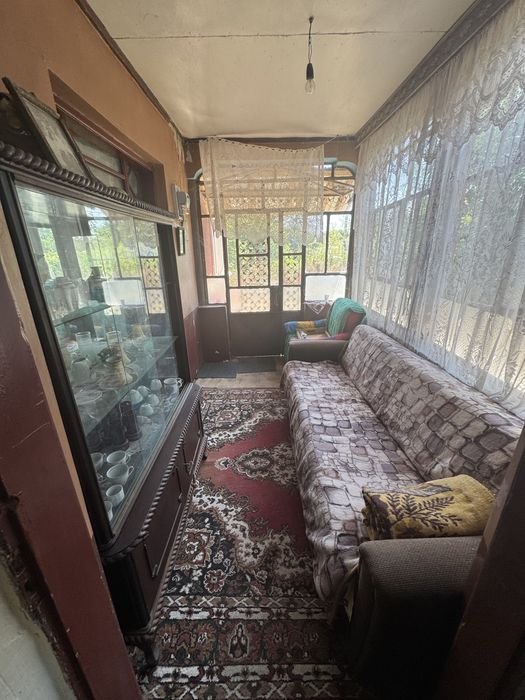 Casă calugareni sat hulubesti