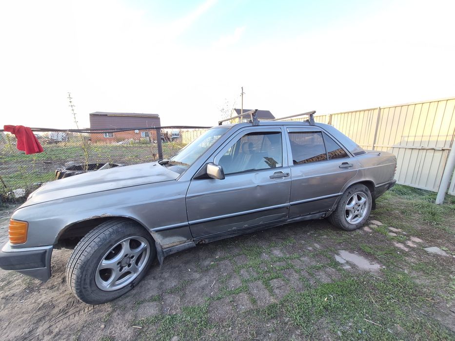 Продам Мерседес 190