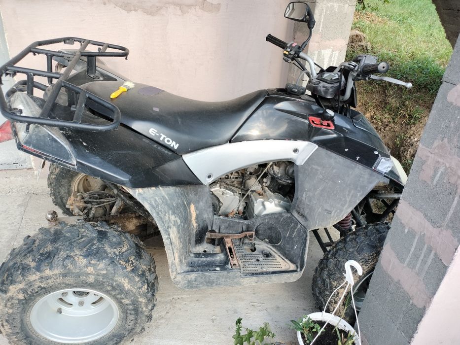 Vînd ATV Eton de 300cc