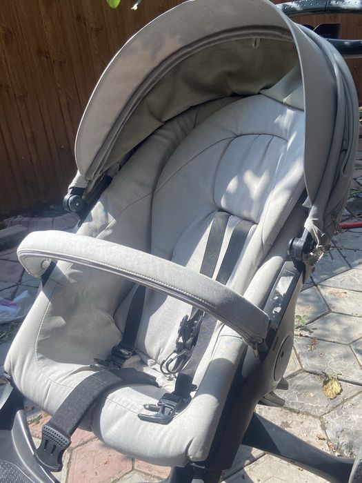 Продам коляску Stokke в хорошем качестве