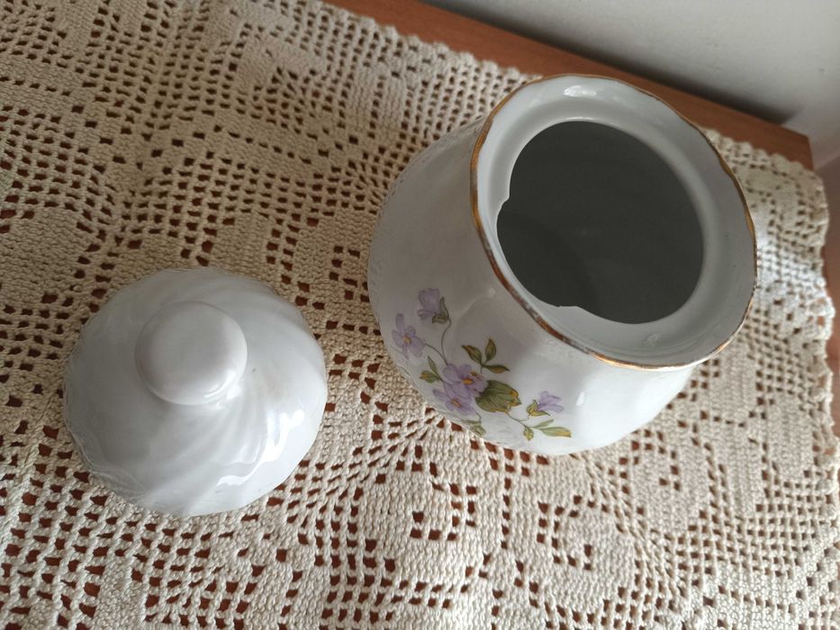 Калейца български порцелан