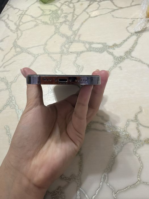 Продам Iphone 14 pro