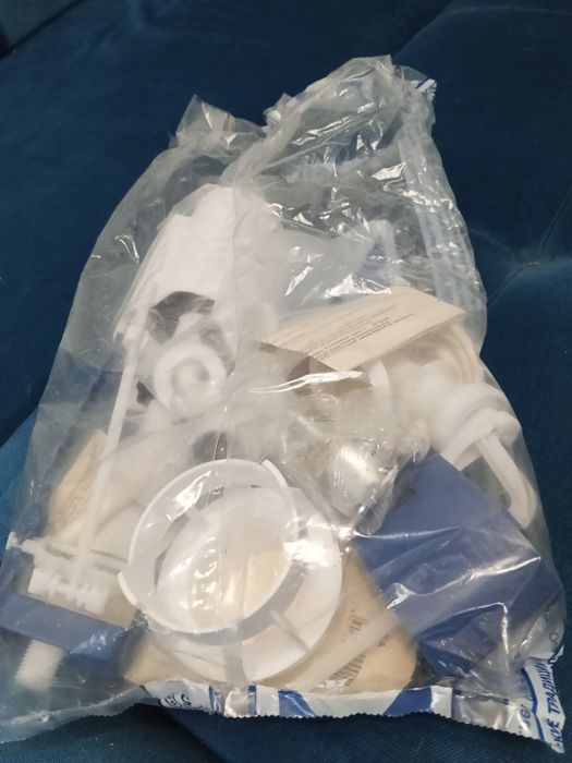 Продаю бокавую арматуры для унитаза