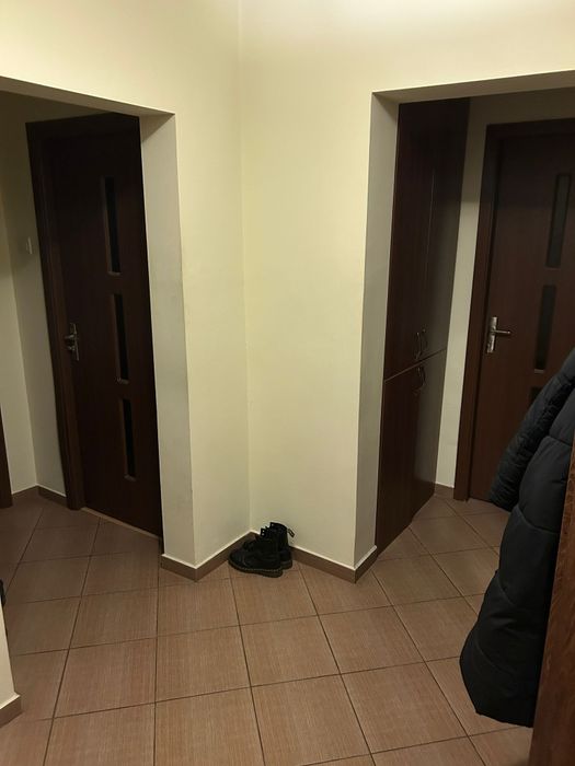 Vand apartament 3 camere, gara ,persoana fizica
