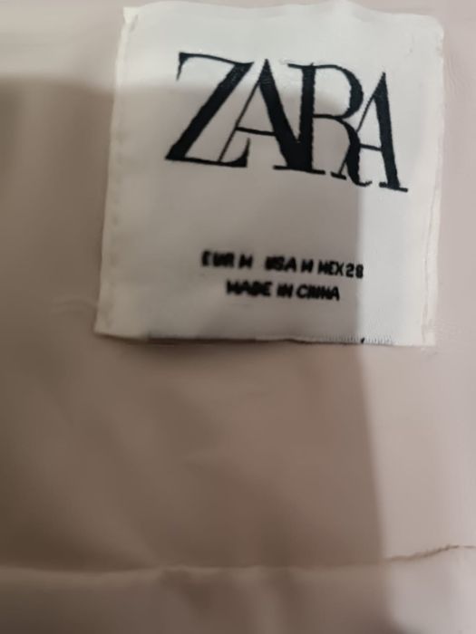 Куртка Zara с капюшоном размер 44-46