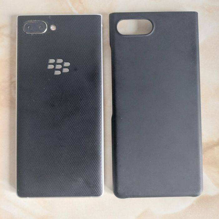 [Key2] Vând/Schimb BlackBerry Key 2, puțin julit + husă BONUS //poze reale