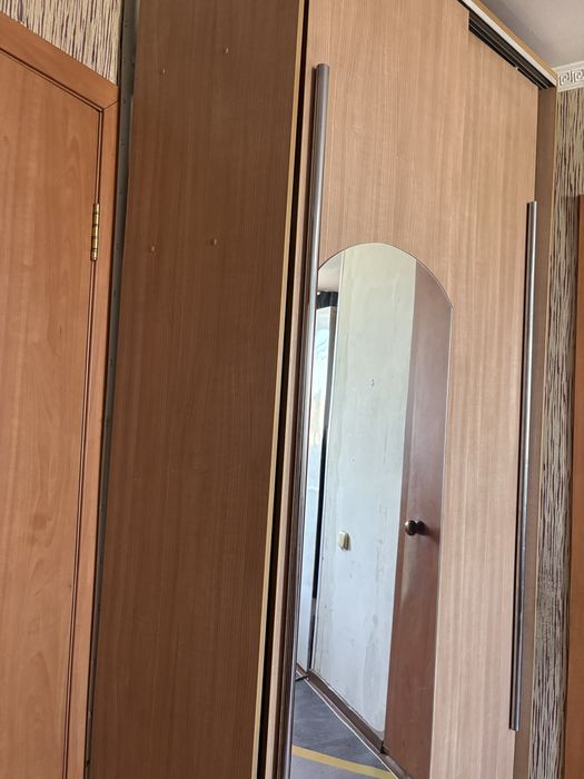 Отдам даром шкаф и кровать