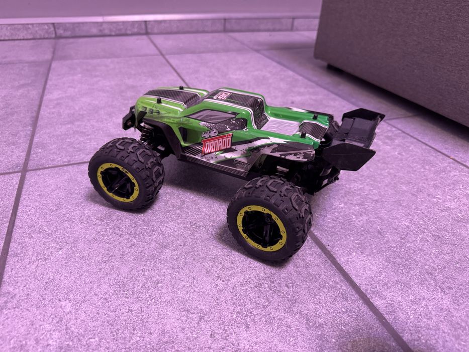 Automodel rc brushed 4x4 1:18/1:16 telecomanda 2.4 ghz