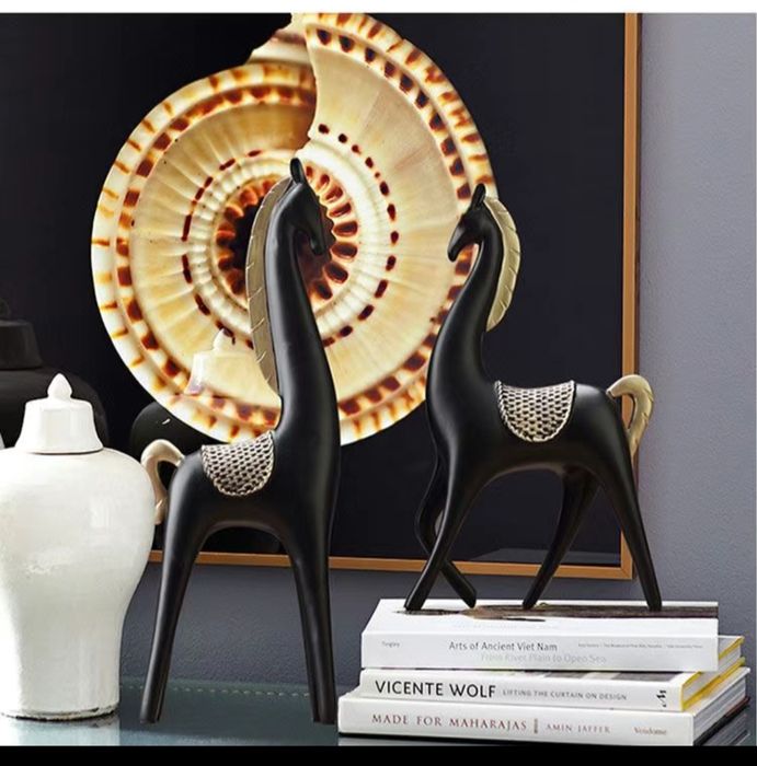 Вазы, статуэтки, предметы интерьера