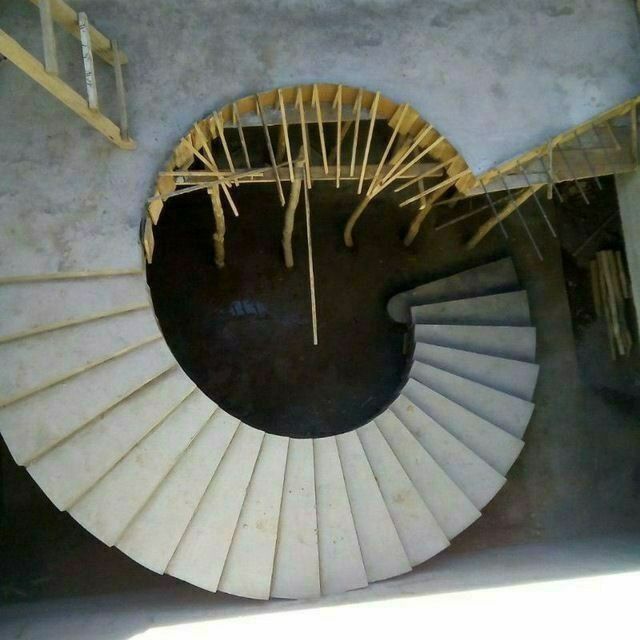 bitondan zamonaviy zinalar