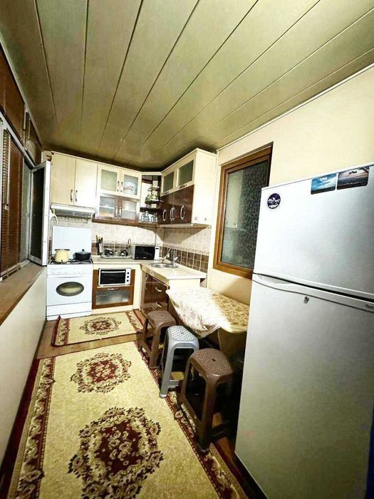 Бўстон даҳасида Квартира сотилади