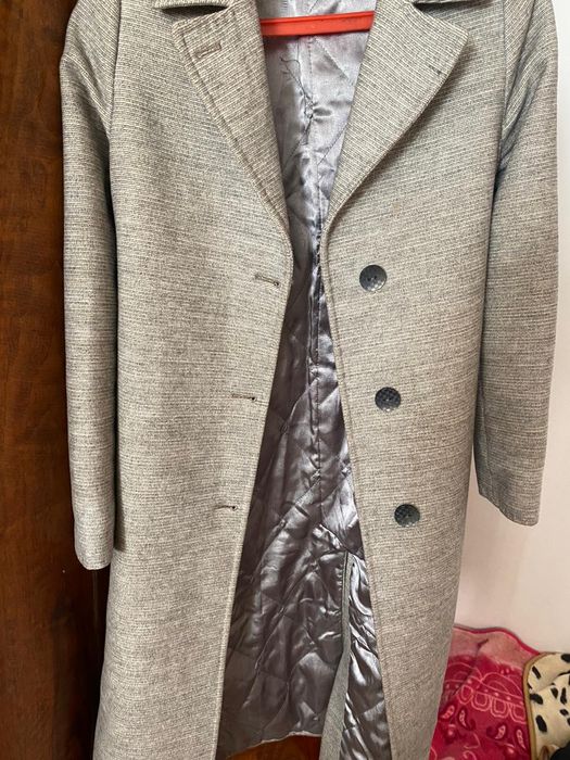Продам пальто осенне зимнее