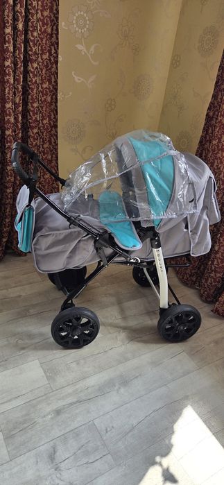 Продам коляску 3 в 1