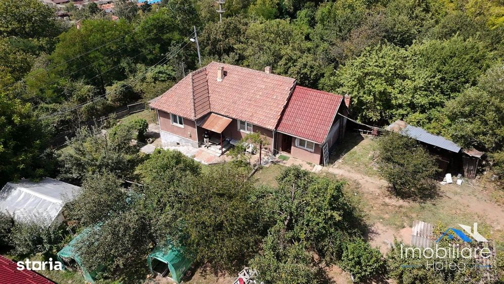 Casă 3 camere de vânzare – Str. Măgurii | Petroșani Nord