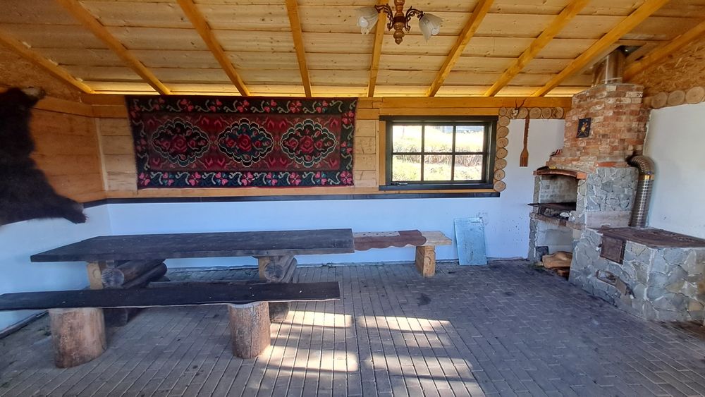 Cabana de inchiriat.