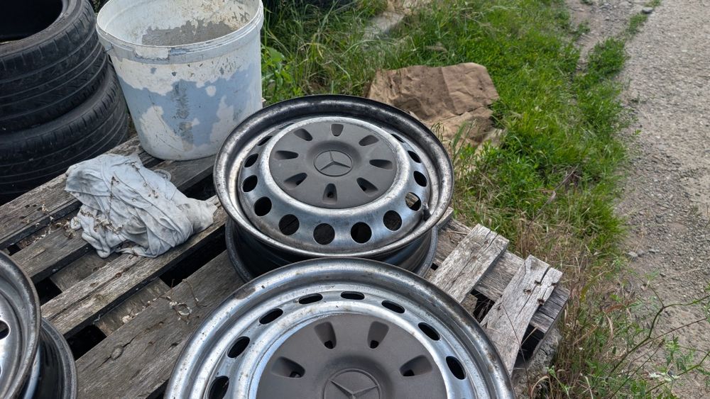 Jante otel cu capace Mercedes vito