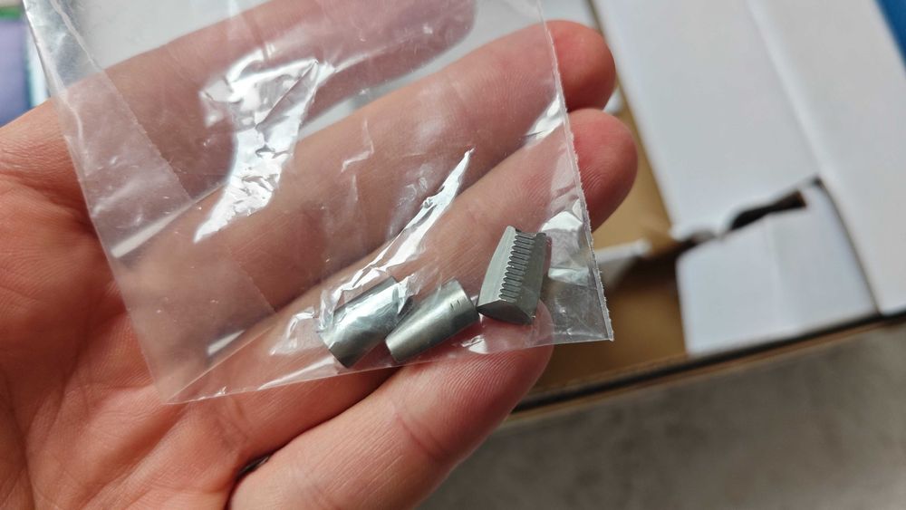 Акумулаторен пистолет за поп нитове Bosch GRG 18V 16 C