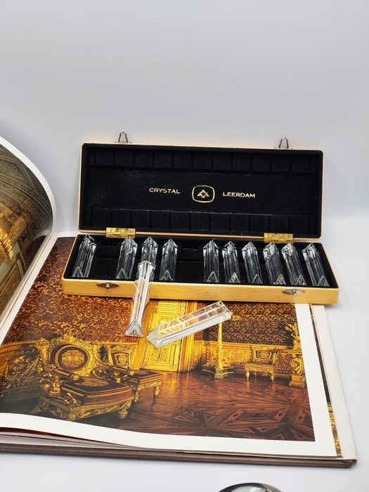 Crystal Leerdam, Антикварни фасетирани , кристални поставки за ножове
