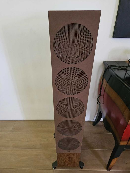 Boxe KEF - R11  Walnut