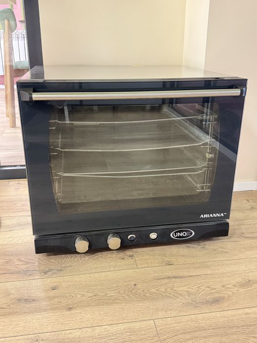 Продам печку Unox (Унокс)