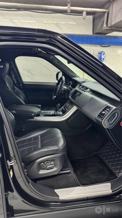 Продается в отоичном состоинии Range Rover