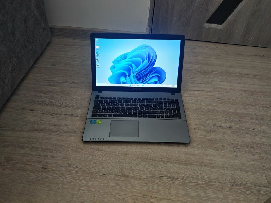 Acer Aspire cu i5 și cu ssd
