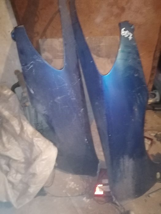 Калници за бежова 607 ляв и десен цена на брой 60 лв