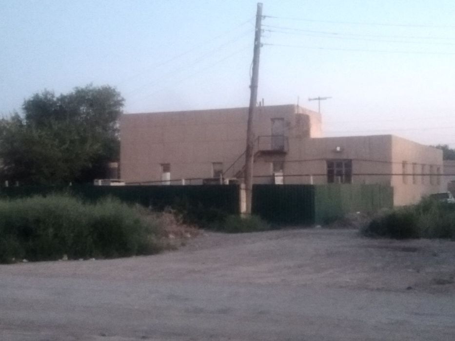 Продаётся или сдаётся в аренду здание для бизнеса. Имарат сатылады