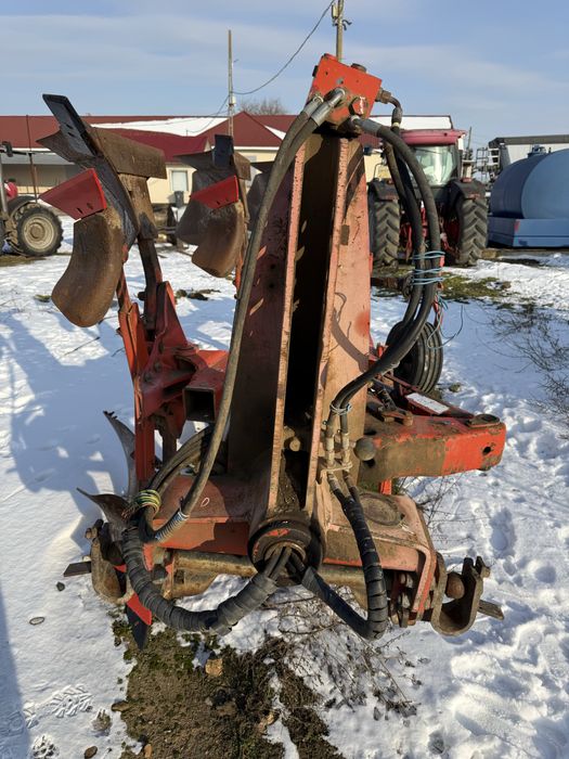 Vand urmatoarele utilaje