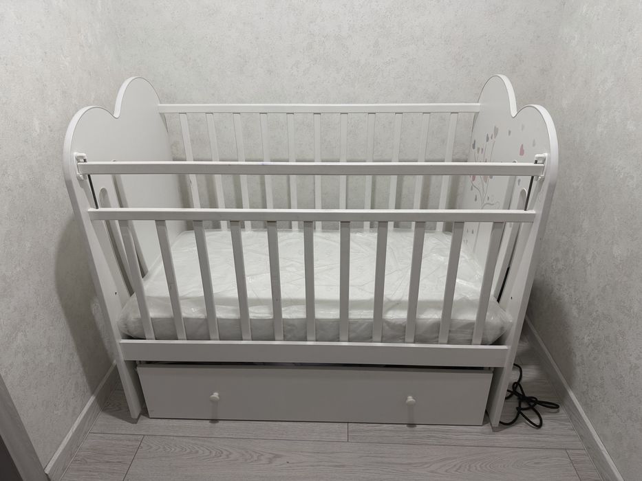 Продам кроватку детскую