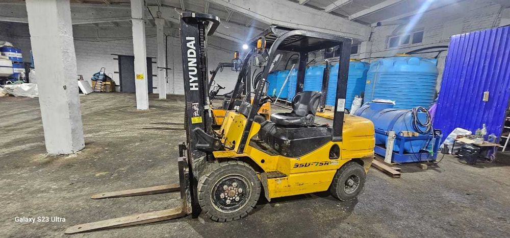 Вилочный погрузчик Hyundai 35D-7SA