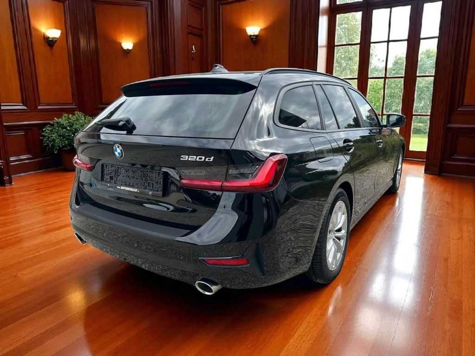 Vând BMW seria 3  X Drive 320  break automat an 2022