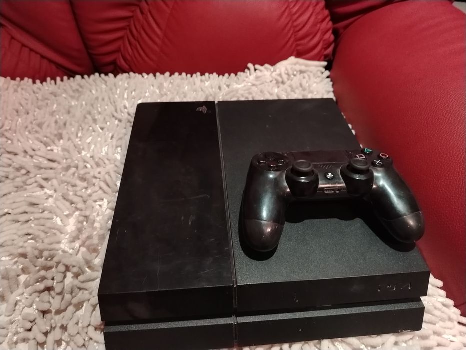 PlayStation 4 slim