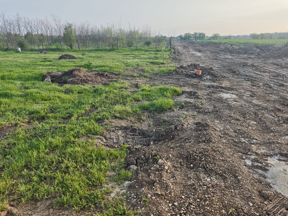 Vând teren 1000 mp (920 mp utili ) Utilități pe parcela
