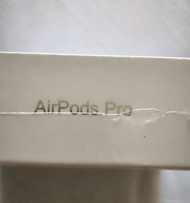 Продам AirPods Pro