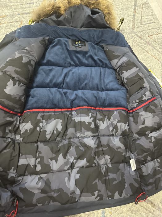 Продам зимний пуховик