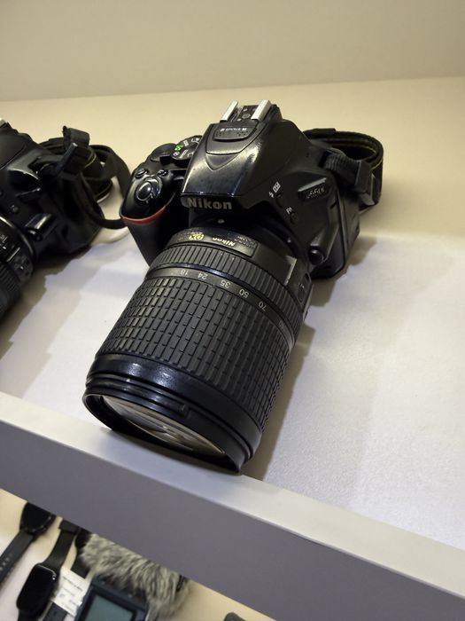 Canon eos 60D  есть зарядное устр