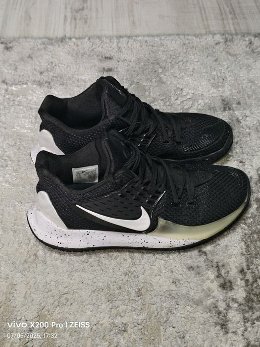 Nike Kyrie Low 2 TB Promo Black/White