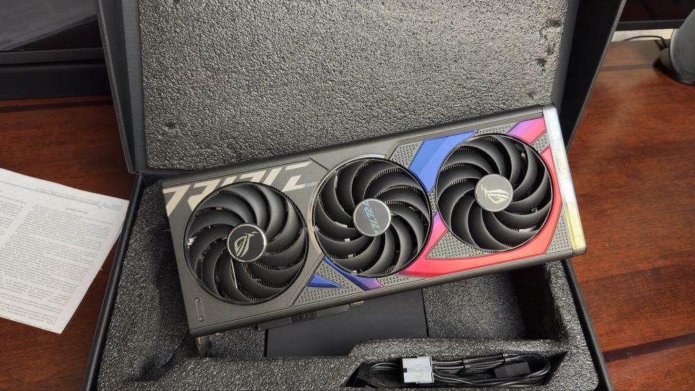 Asus Rog Stix RTX 4070 Super12GB