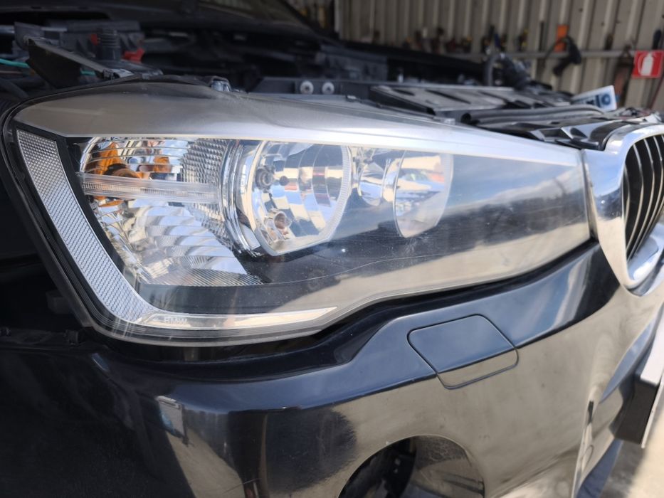 Far stanga BMW X3 F25 2016 lci halogen