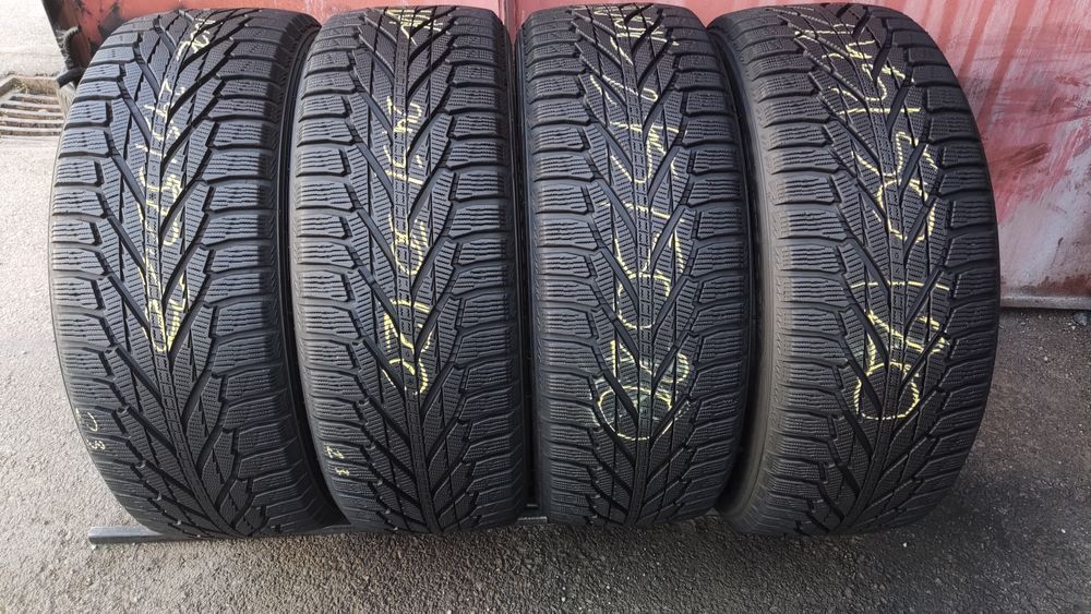 4бр. зимни гуми 245/50/20 Nokian Hakapelitta , SUV
dot23
8mm
Много доб