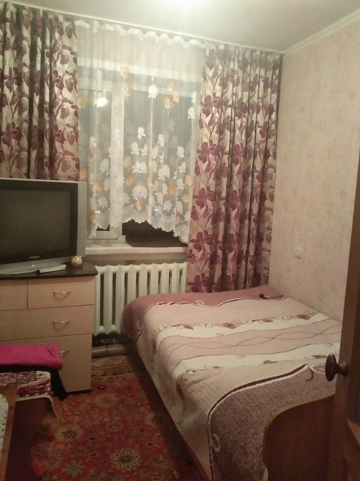 Продам 4 комнатную квартиру