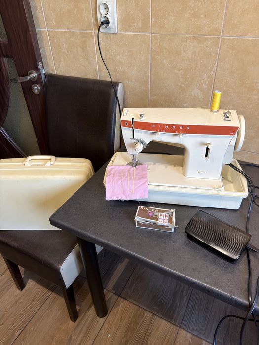 Mașină de cusut  SINGER Model 367