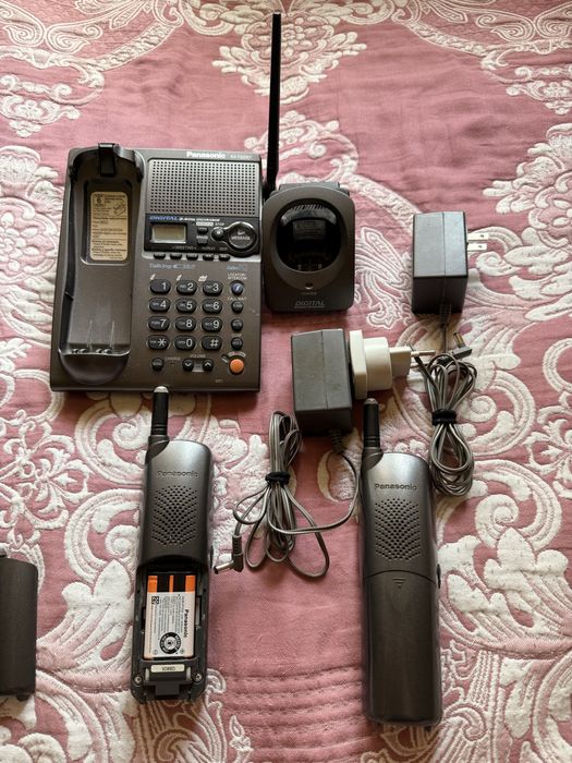Sotiladi telefon