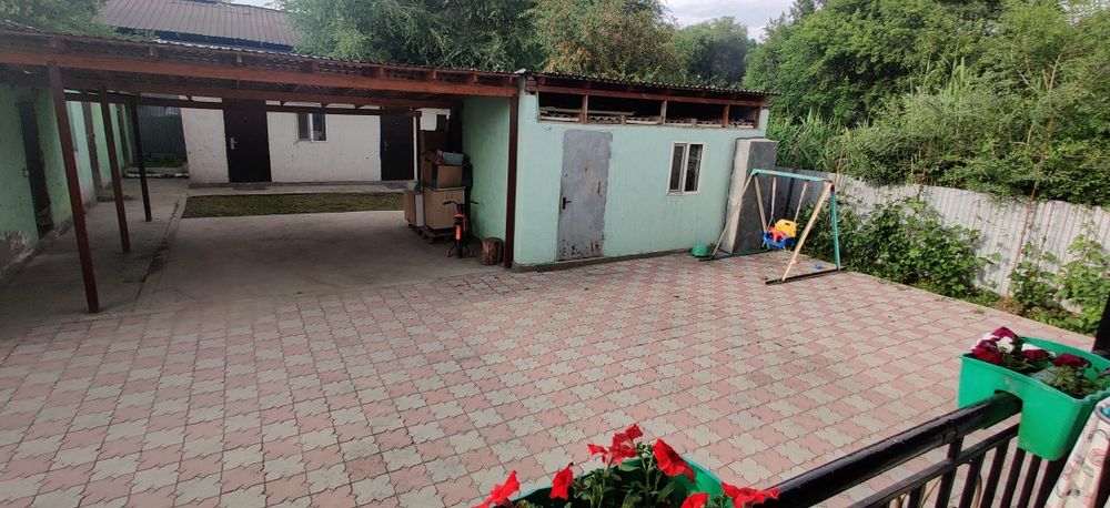 Сдам жилую комнату во времянке